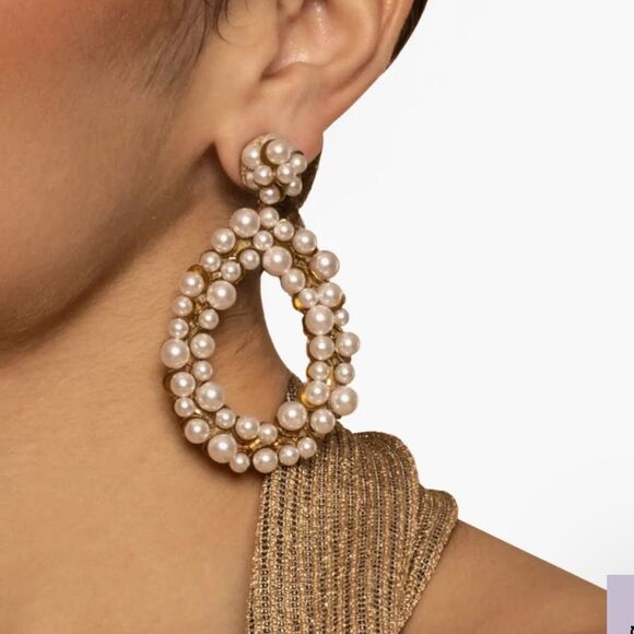 Deepa Gurnani Manon Pearl Earrings - Picture 1 of 4